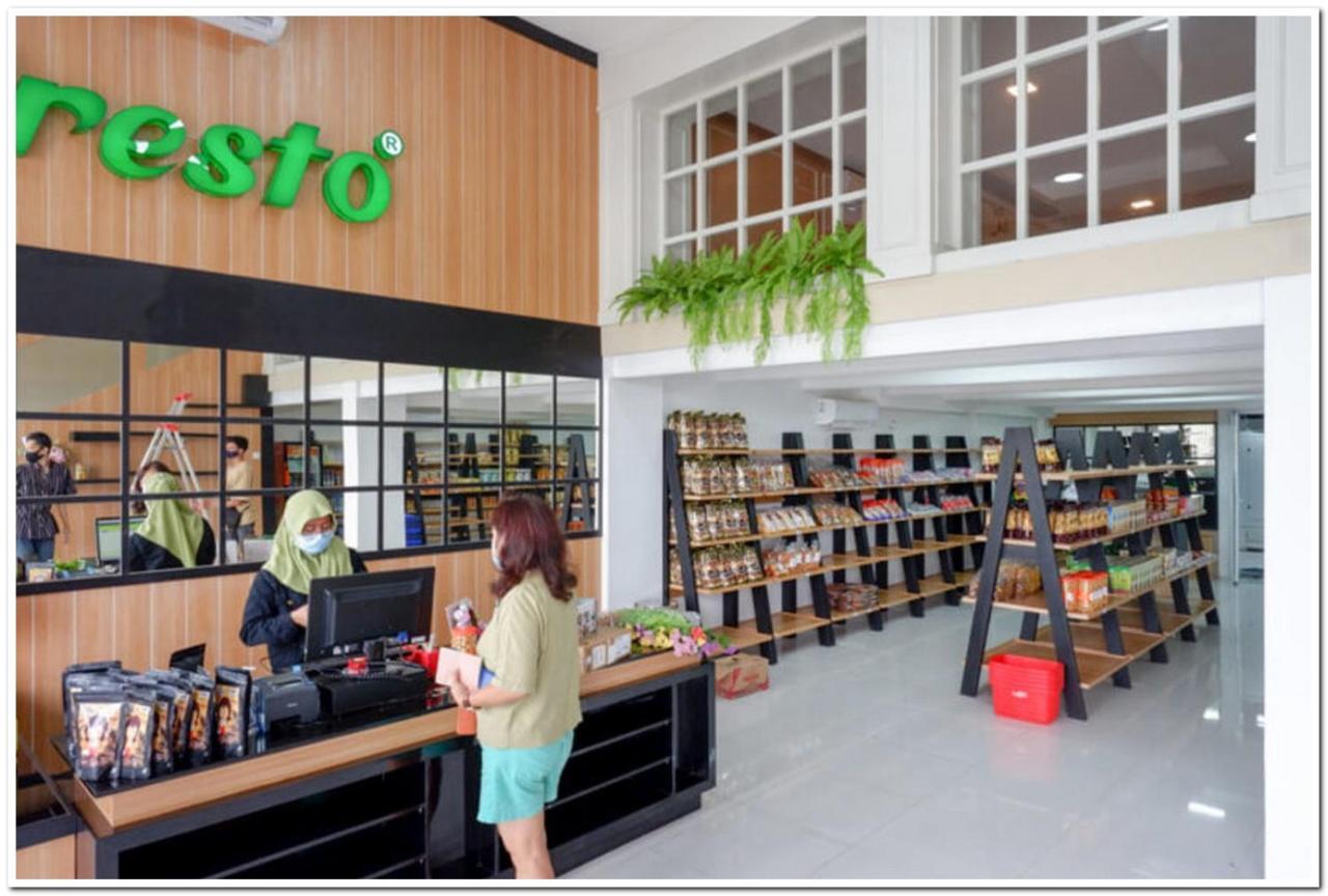 Reddoorz Plus @ Madukoro Raya Semarang Exterior photo